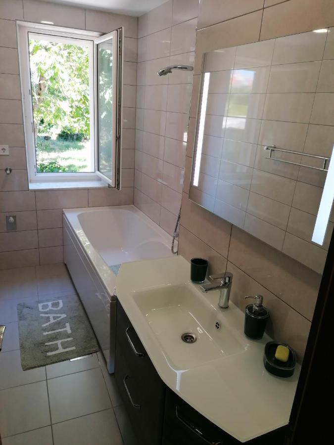 Apartment "B" 50 M From The Beach Zadar Luaran gambar